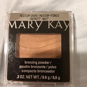 Mary Kay bronzing powder
